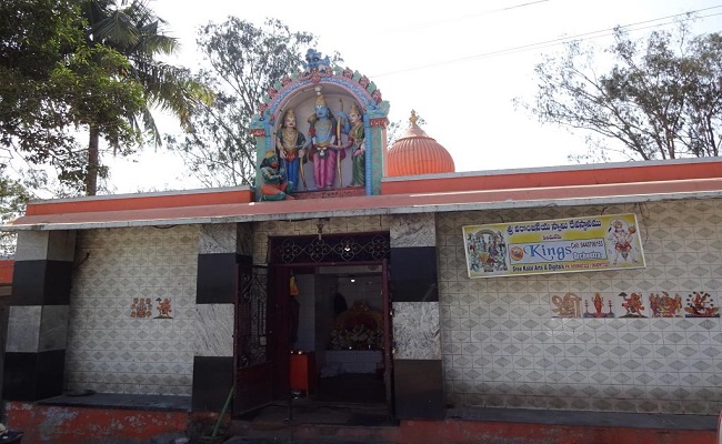 యాత్రా దీపిక చిత్తూరు జిల్లా-21. మొగిలి వెంకటగిరి, 22. శ్రీ వీరాంజనేయస్వామి ఆలయం, పలమనేరు